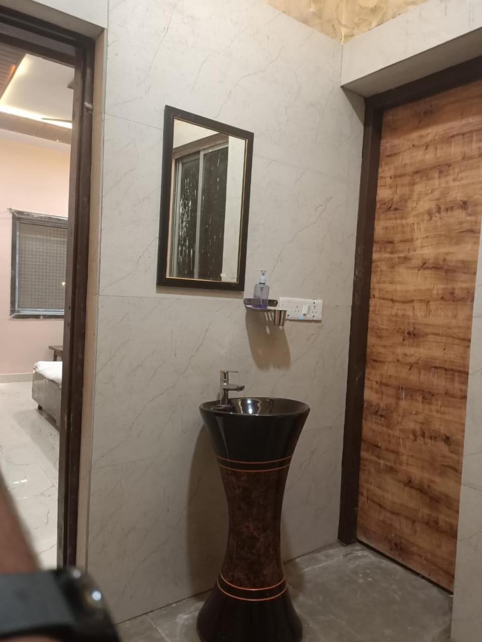Radhe Krishna Villa Dhanwar Bagian luar foto